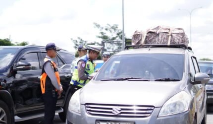 Pemudik Apresiasi Kinerja Polisi, Perjalanan Mudik Lebih Aman dan Lancar - Teropong Rakyat