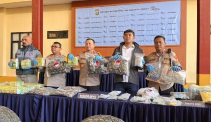Polres Metro Jakarta Pusat Ungkap Sabu 26,7 Kg Jaringan Medan–Jakarta dan 14 Kasus Obat Berbahaya - Teropong Rakyat