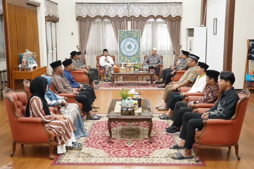 Momentum Lebaran, Pengurus LDII Kota Pasuruan Pererat Tali Silaturahiim Dengan Wali Kota - Teropong Rakyat
