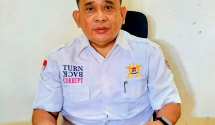 Rahmad Sukendar Minta Klarifikasi Istana soal Isu Hoaks Libatkan Seskab dan Pangkopassus - Teropong Rakyat