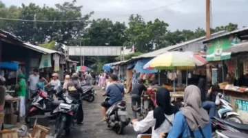 POTRET - skandal pengelolaan aset Pemda DKI mengemuka, Pasar Jabon menjadi sorotan tajam lantaran tak setorkan PAD maupun retribusi pasar. (Foto: Teropongrakyat.co).