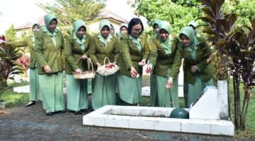 Peringati HUT ke-80 Persit KCK, Persit Kodim 0818 dan Zipur 5 Gelar Ziarah di TMP Prayudha Nirwana