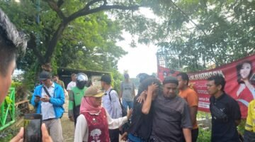 Pemkot Jakbar Beri Santunan untuk Keluarga Bocah Tenggelam di Cengkareng Drain