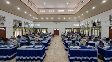 Ratusan Siswa MTsN dan SMP Mengikuti Smart Competition di SMAN 2 Kota Malang