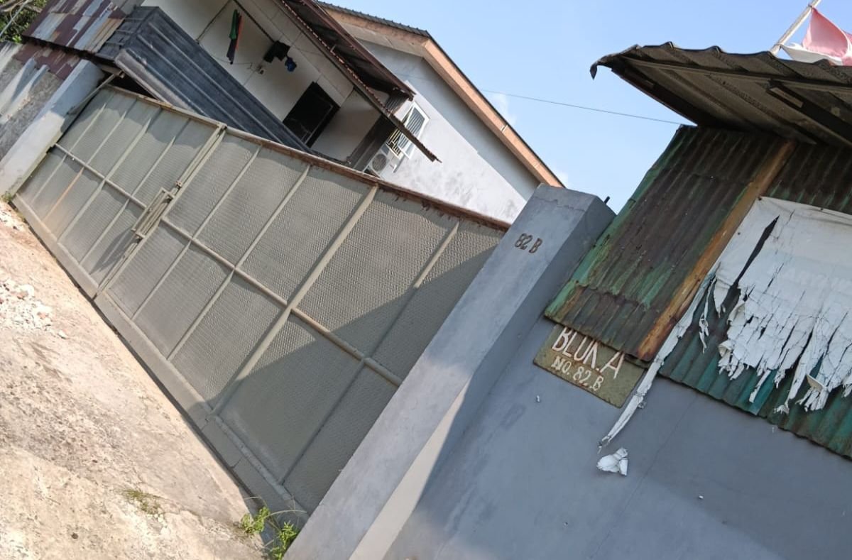 Terungkap! Dua Gudang Oli di Cipondoh Kembali Beroperasi Usai Tutup Sementara - Teropong Rakyat