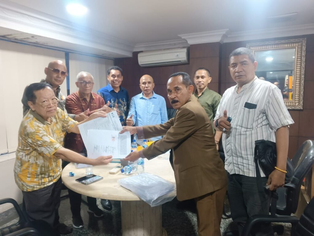 Portal Berita Indonesia dan Dunia Terkini Hari Ini, Update Harian Terbaru, Terlengkap, Tajam, Aktual dan Berimbang. Nikel 150 MT Dipersoalkan, Kerugian Rp151 Miliar, 11 Pihak Terancam Digugat - Teropong Rakyat