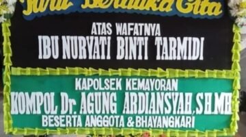 Duka Mendalam, Kapolsek Kemayoran Kirim Karangan Bunga untuk Korban KRL