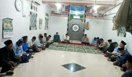 Kapolsek Kemayoran Takziah dan Kunjungi Keluarga Alm. Ibu Nuryati Korban Kecelakaan Kereta Api - Teropong Rakyat