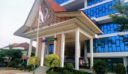 Klarifikasi Kejaksaan Negeri Kota Bekasi Saksi Ngaku Diancam Tembak - Teropong Rakyat