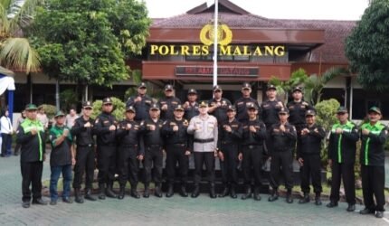 Senkom Mitra Polri Tampil Solid di Apel Sabuk Kamtibmas Polres Malang, Siap Jaga Kondusivitas Wilayah - Teropong Rakyat