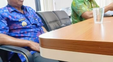 Bukti Surat Keterangan , Kades Rajekwesi Plin-plan Dalam Rapat Dukcapil Jepara