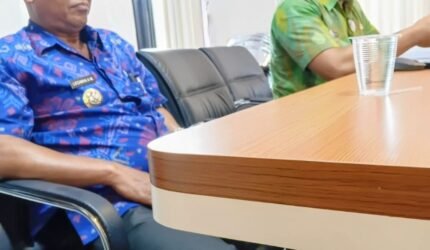 Bukti Surat Keterangan , Kades Rajekwesi Plin-plan Dalam Rapat Dukcapil Jepara - Teropong Rakyat