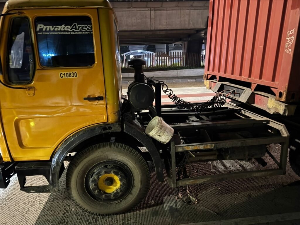 Polres Pelabuhan Tanjung Priok Tangkap Sindikat Pencuri Aki Truk Trailer, Gunakan Modus Bajing Loncat - Teropong Rakyat