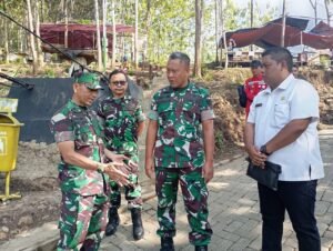 Tim Itjenad Tinjau Jembatan Perintis Garuda, Warga Sampaikan Keluhan Struktur dan Keamanan - Teropong Rakyat