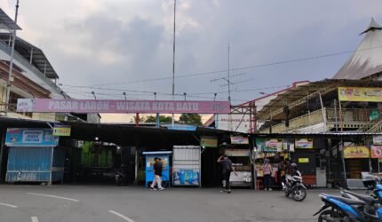 Unit Tipikor Satreskrim Polres Batu Selidiki Dugaan Pungli di Pasar Laron Alun-Alun Kota Batu - Teropong Rakyat