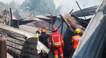 Gudang Rongsokan di Turen Ludes Dilalap Api, Diduga Korsleting Listrik
