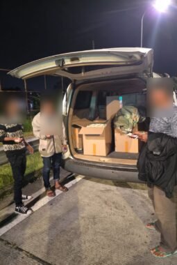 Hot Pursuit di Tol Pandaan-Malang, Bea Cukai Gagalkan Peredaran 281 Ribu Batang Rokok Ilegal