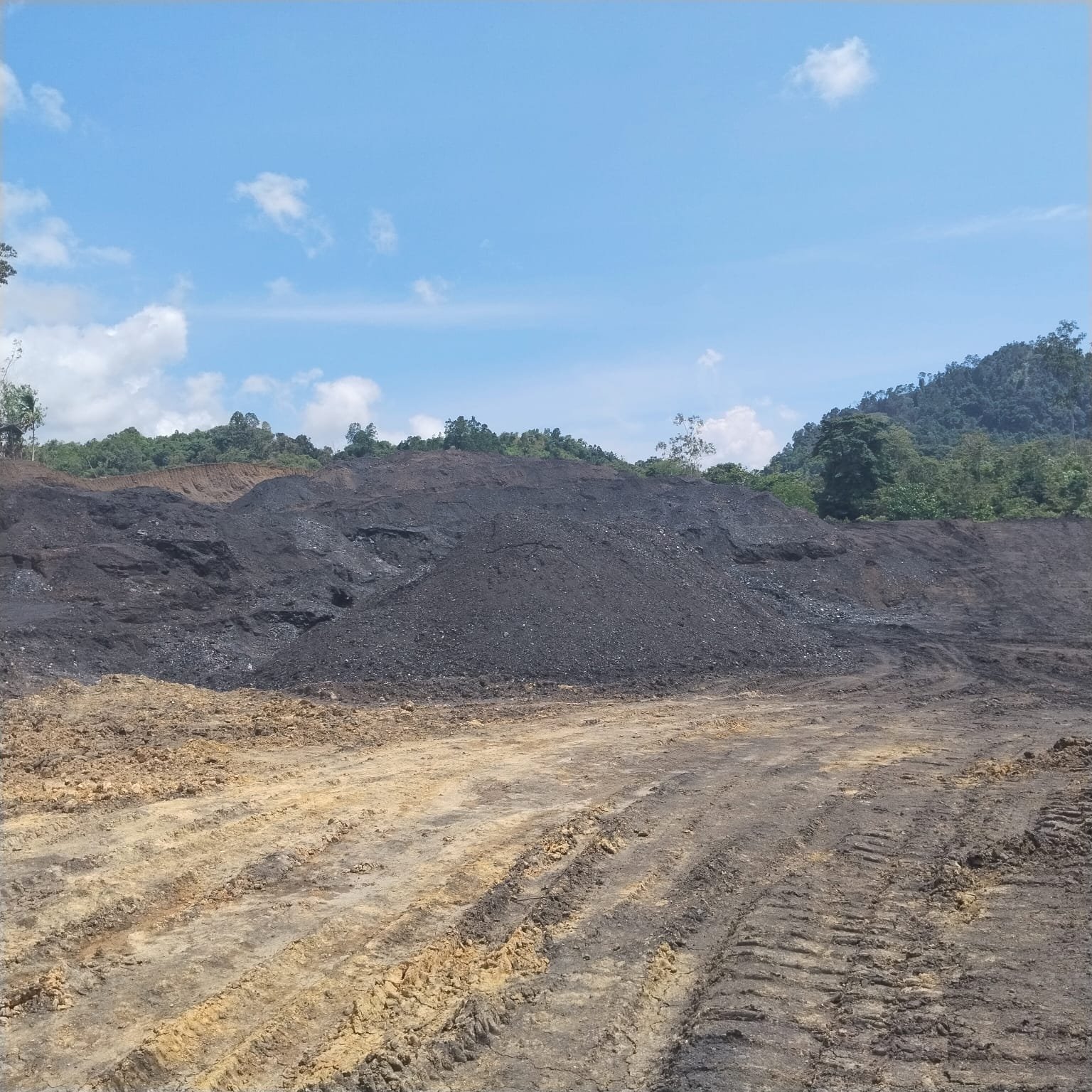 Diduga Beroperasi Tanpa RKAB, Aktivitas Tambang Batu Bara di Pesisir Selatan Jadi Sorotan - Teropong Rakyat