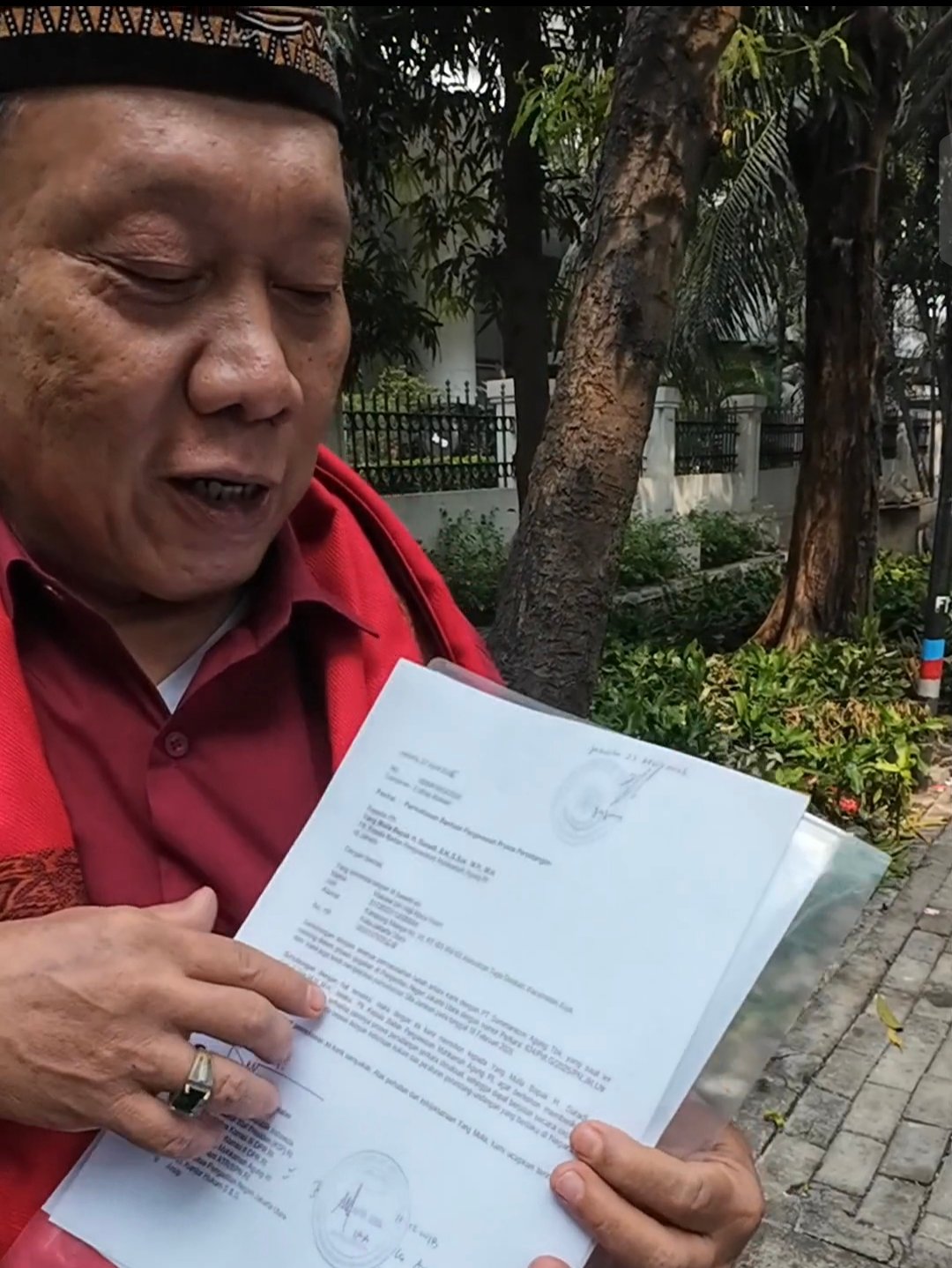 Ahli Waris Makawi Datangi Badan Pengawasan MA, Pertanyakan Kejelasan Sita Jaminan - Teropong Rakyat