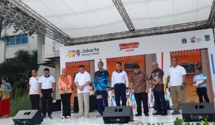 Semarak Senam Primadona dan Bazar di Hari HUT DKI Jakarta ke-499,Bertempat Halaman Walikota Kota Jakarta Utara - Teropong Rakyat