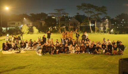 Kelompok Praktikum 3 Mahasiswa UMM Gelar The Night of Sawijining Diramaikan Antusiasme Penonton  - Teropong Rakyat