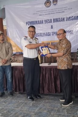 Desa Bantur Resmi Jadi Desa Binaan Imigrasi, Warga Dibekali Pencegahan TPPO dan Migrasi Ilegal