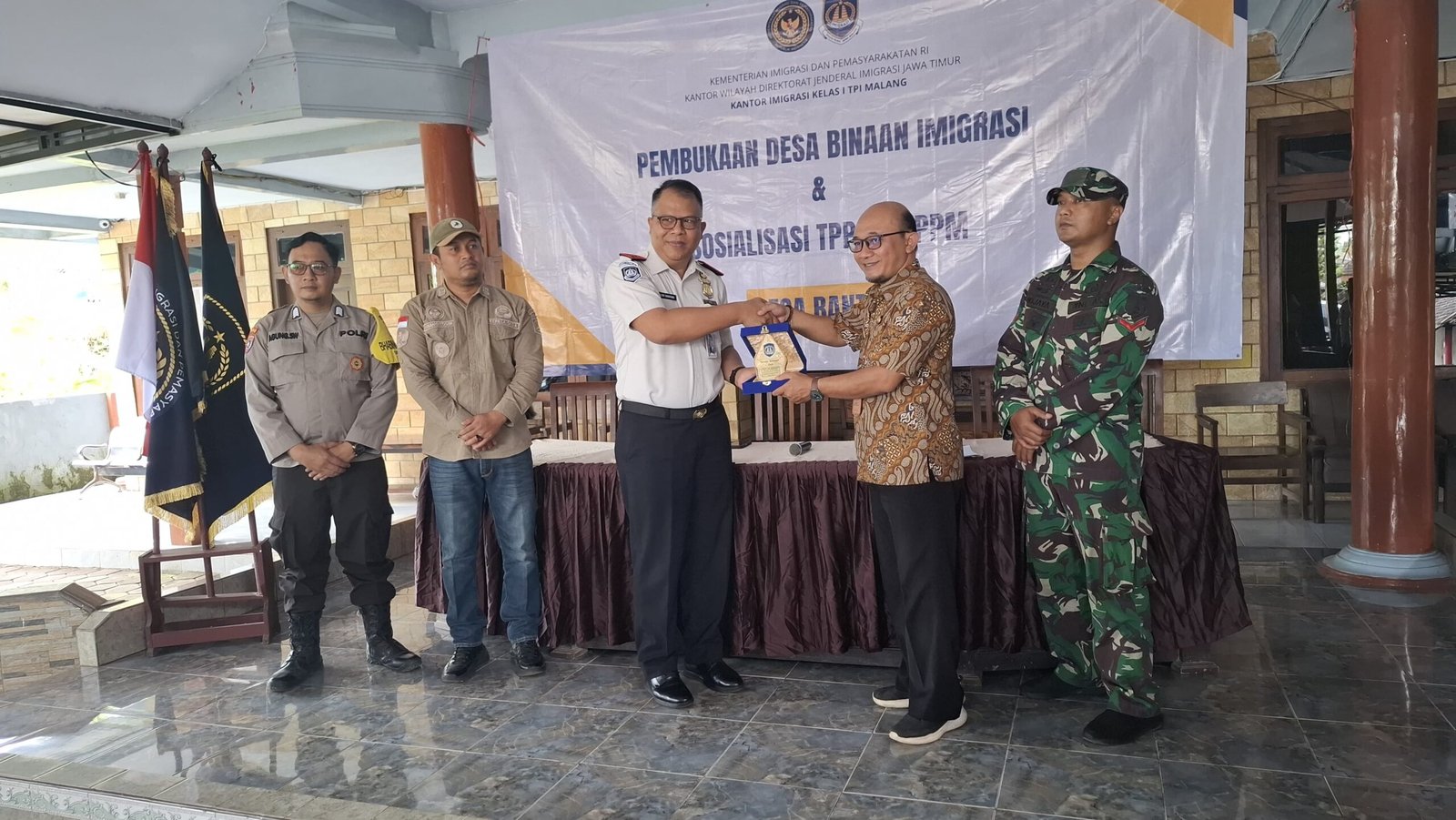 Desa Bantur Resmi Jadi Desa Binaan Imigrasi, Warga Dibekali Pencegahan TPPO dan Migrasi Ilegal