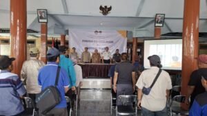 Desa Bantur Resmi Jadi Desa Binaan Imigrasi, Warga Dibekali Pencegahan TPPO dan Migrasi Ilegal - Teropong Rakyat