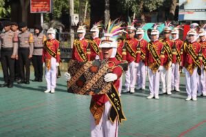 Portal Berita Indonesia dan Dunia Terkini Hari Ini, Update Harian Terbaru, Terlengkap, Tajam, Aktual dan Berimbang. Kapolres Batu Kukuhkan Polisi Cilik, Siap Berkompetisi di Tingkat Provinsi - Teropong Rakyat