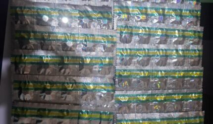 Polsek Kelapa Dua Amankan Terduga Penjual Obat Daftar G di Bojong Nangka, Ratusan Butir Obat Disita - Teropong Rakyat
