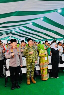 Panglima TNI Dampingi Presiden Prabowo Tutup Munas Alim Ulama dan Konbes NU 2026 di Bangkalan