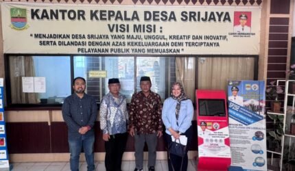 Wujudkan Lingkungan Tertata, PT API Jalankan Program TJSL Penataan Lingkungan Desa Srijaya - Teropong Rakyat