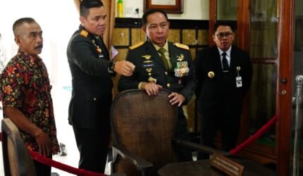 Panglima TNI Kunjungi Museum Diponegoro dan Museum Jenderal Sudirman di Magelang - Teropong Rakyat