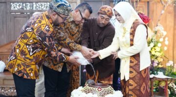 Walikota Batu:Satu Abad Desa Tulungrejo, Merti Bumi Jadi Simbol Persatuan dan Pelestarian Budaya