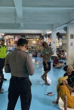 Polres Priok Perkuat Sinergi dengan Masyarakat Melalui Nobar Jaga Jakarta On The Spot Piala Dunia 2026