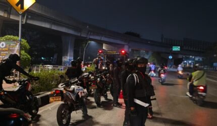 Brimob Polda Metro Jaya Amankan Pengendara Mabuk Tanpa Surat Kendaraan di Jakut - Teropong Rakyat
