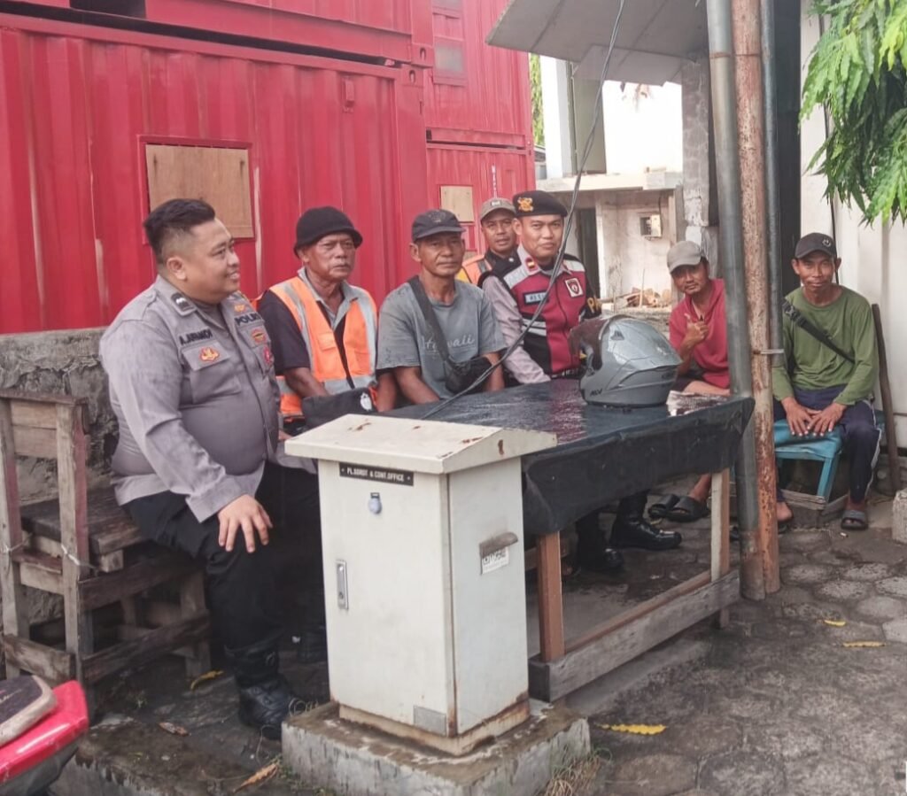 Polsek Kawasan Sunda Kelapa Polres Priok, Perkuat Sinergi dengan Pekerja Pelabuhan melalui Program 'Jaga Jakarta On The Spot - Teropong Rakyat