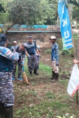 Lanal Malang dan Komunitas Kaliku Lestari Nusantara Bergerak, Sungai di Pakisaji Jadi Pusat Aksi Konservasi Lingkungan