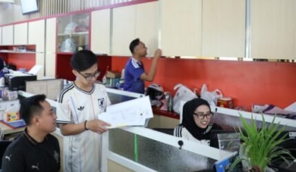 Walikota Malang Ajak ASN Kenakan Jersei Tim Favorit Setiap Jumat, Euforia Piala Dunia 2026 - Teropong Rakyat
