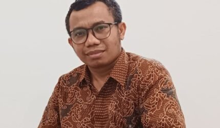 Yohanes Oci: Gestur Jokowi Harus Dipahami dalam Konteks Budaya - Teropong Rakyat