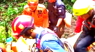 Tragedi Curug Ciparay: Wisatawan Ditemukan Tewas Setelah Diperingatkan Pengelola