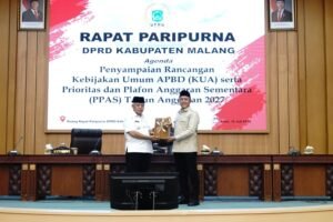 Bupati Malang Sampaikan KUA-PPAS 2027, Fokus Perkuat Ekonomi Lokal dan SDM - Teropong Rakyat