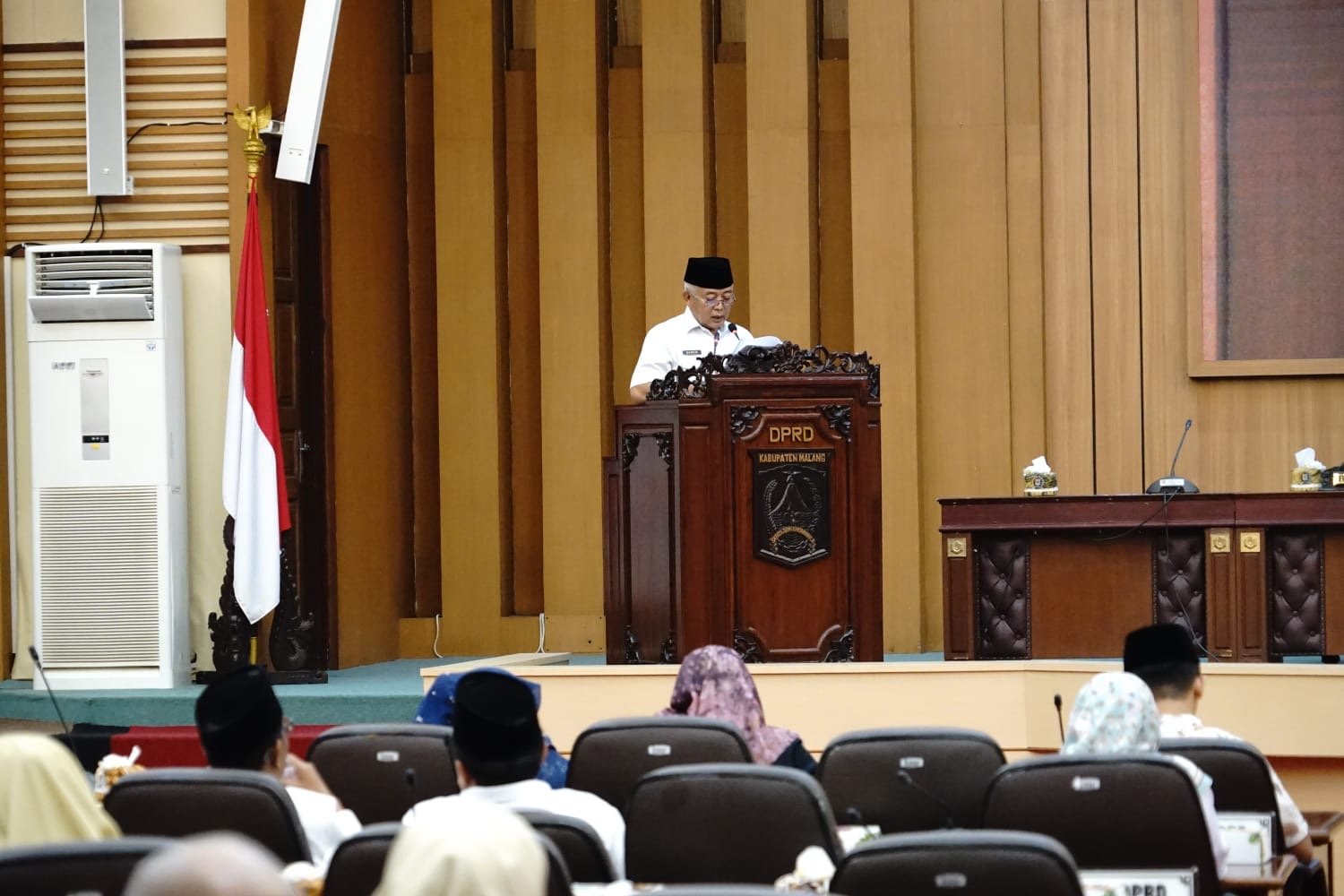 Bupati Malang Sampaikan KUA-PPAS 2027, Fokus Perkuat Ekonomi Lokal dan SDM