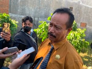 Portal Berita Indonesia dan Dunia Terkini Hari Ini, Update Harian Terbaru, Terlengkap, Tajam, Aktual dan Berimbang. PN Kepanjen Eksekusi Lahan 2.817 Meter Persegi di Pakisaji, Tergugat Tetap Tempuh Jalur Hukum - Teropong Rakyat