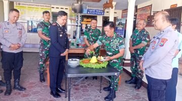 Koramil 0818-12/Bantur Beri Kejutan Tumpeng untuk Polsek Bantur, Perkuat Sinergitas TNI-Polri di Hari Bhayangkara ke-80