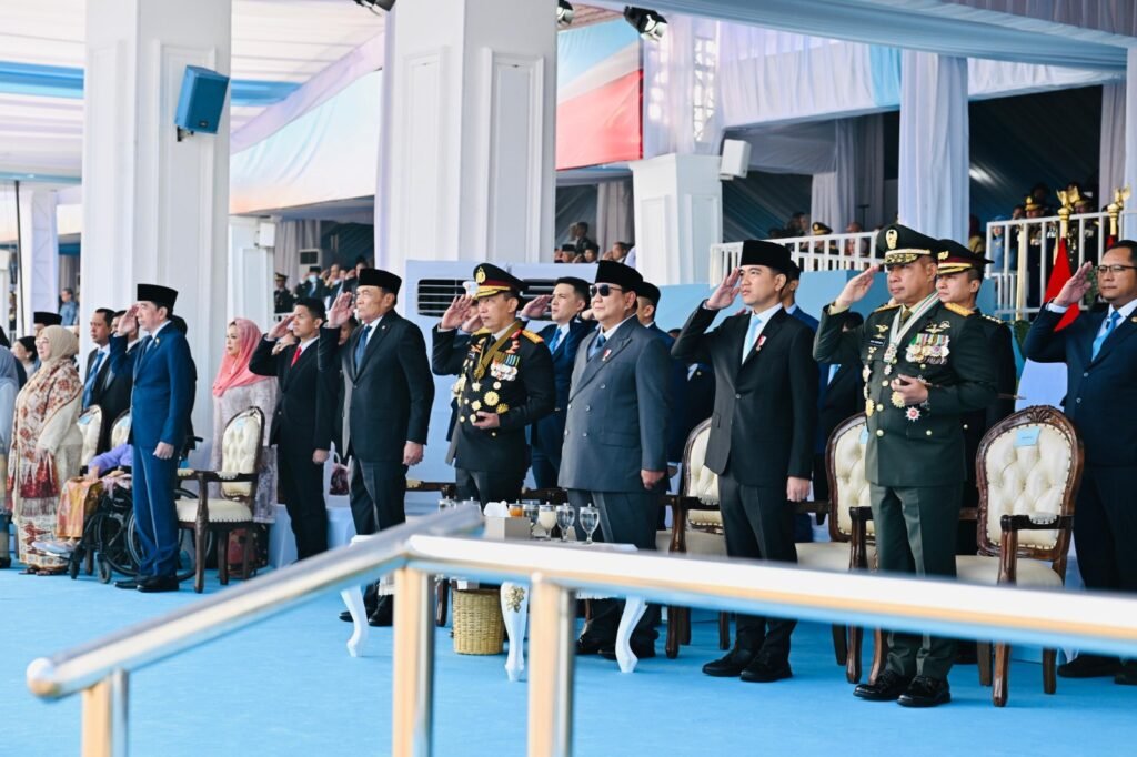 Portal Berita Indonesia dan Dunia Terkini Hari Ini, Update Harian Terbaru, Terlengkap, Tajam, Aktual dan Berimbang. Panglima TNI Hadiri Peringatan HUT Ke-80 Bhayangkara, Perkuat Sinergi TNI-Polri - Teropong Rakyat
