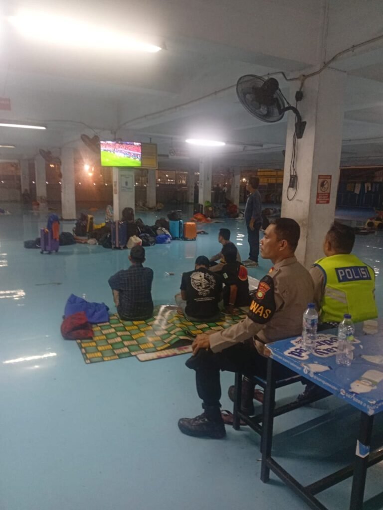 Polres Priok, Gelar JJOS Nobar Kamtibmas Piala Dunia 2026, Perkuat Sinergi dan Ciptakan Situasi Aman di Terminal Penumpang - Teropong Rakyat