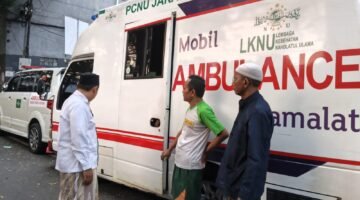 Perkuat Pelayanan Umat, Gus Yusrul Hana Pastikan 2 Ambulans LKNU Jakarta Pusat Selalu Prima