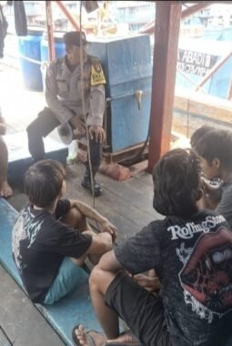 Bhabinkamtibmas Polsek Sunda Kelapa Polres Priok, Tingkatkan Harkamtibmas Melalui Kegiatan DDS di Pelabuhan Muara Angke