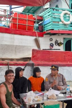 Jaga Jakarta On The Spot, Polres Pelabuhan Tanjung Priok Perkuat Sinergi Kamtibmas Bersama Masyarakat di Pelabuhan Muara Baru